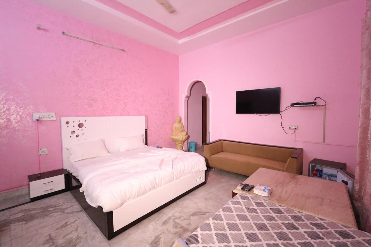 The Karnal Resort ภายนอก รูปภาพ