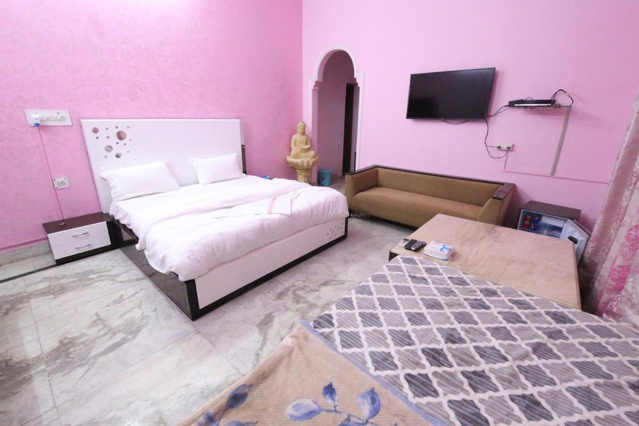 The Karnal Resort ภายนอก รูปภาพ